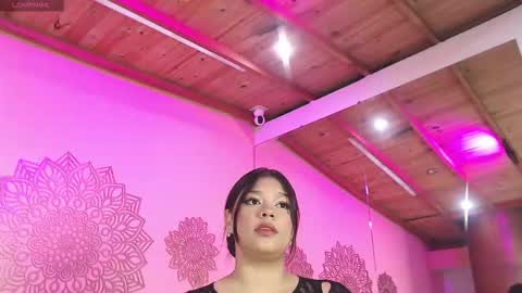 Snapshot of hatsajones chatting on 09/23/25, 12:30 hatsajones online show from 09/23/25, 12:30