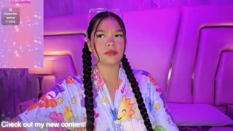 Snapshot of hatsajones chatting on 02/08/26, 04:05 hatsajones online show from 02/08/26, 04:05