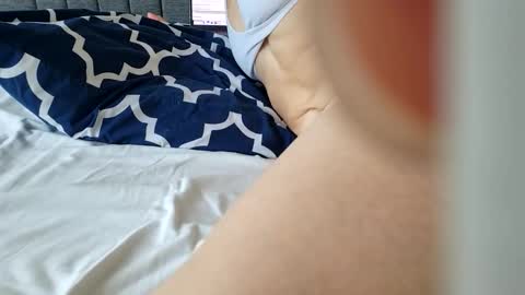 Snapshot of hawt_ass_milf chatting on 09/10/25, 10:54 Amber - or vip online show from 09/10/25, 10:54