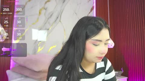 haylie  See you tonight at 8pm Colombia time online show from 02/01/25, 07:26