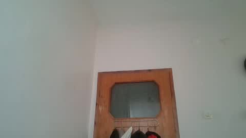 Snapshot of hayal758 chatting on 02/25/25, 09:42 hayal758 online show from 02/25/25, 09:42