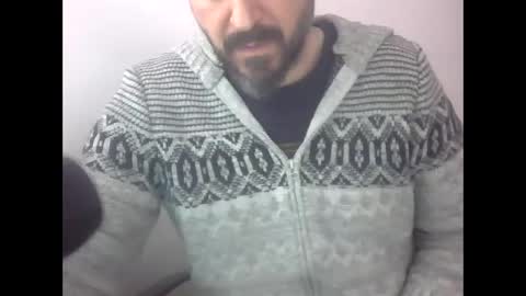 Snapshot of hayal758 chatting on 12/15/25, 01:26 hayal758 online show from 12/15/25, 01:26