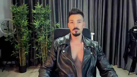 Snapshot of haydenspears chatting on 02/19/25, 04:22 HaydenSpears online show from 02/19/25, 04:22