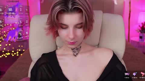 Snapshot of haylaamber chatting on 12/19/24, 05:50 haylaamber online show from 12/19/24, 05:50