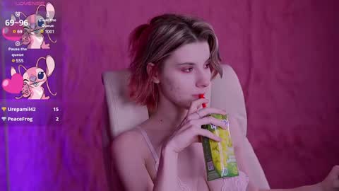 Snapshot of haylaamber chatting on 02/02/25, 01:08 haylaamber online show from 02/02/25, 01:08