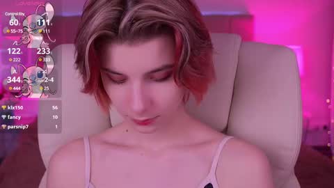 Snapshot of haylaamber chatting on 02/17/25, 01:10 haylaamber online show from 02/17/25, 01:10