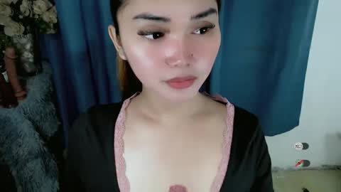 haylee online show from 11/19/25, 02:11