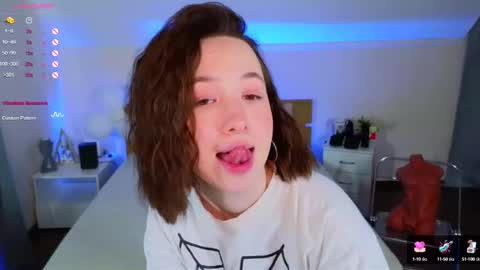 Hayle online show from 03/08/25, 05:17