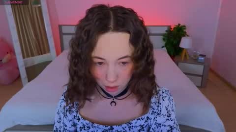 Hayle online show from 11/25/25, 02:33