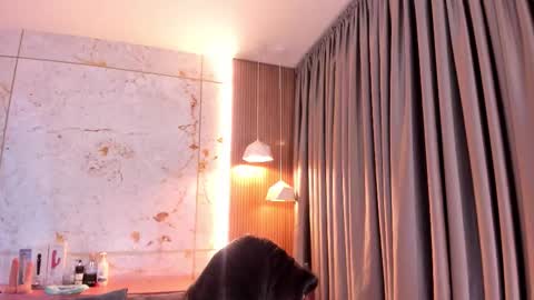 haylenpark online show from 11/24/25, 11:54