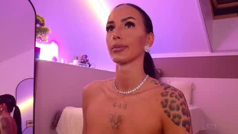 Snapshot of hayleybabe4 chatting on 02/07/26, 10:24 Hayley online show from 02/07/26, 10:24