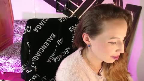 Snapshot of hayleymiller_vc chatting on 03/08/25, 04:01 hayley miller online show from 03/08/25, 04:01