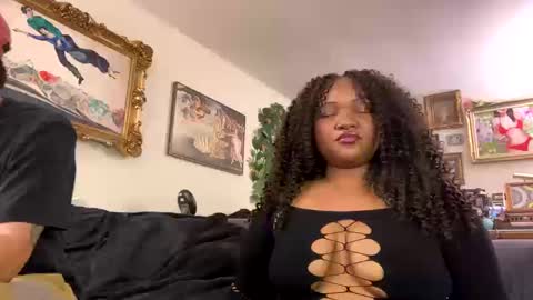 Snapshot of hazedhoney24 chatting on 10/11/25, 02:00 hazedhoney24 online show from 10/11/25, 02:00