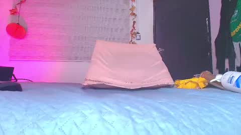 kataleya online show from 10/18/25, 07:14