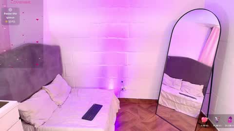 Snapshot of hazel_lynn_ross_ chatting on 09/08/25, 06:29 HAZEL LYNN ROSS online show from 09/08/25, 06:29