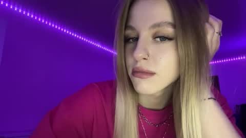 Vuklly online show from 12/14/25, 01:16