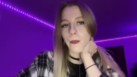 Vuklly online show from 12/16/25, 01:27