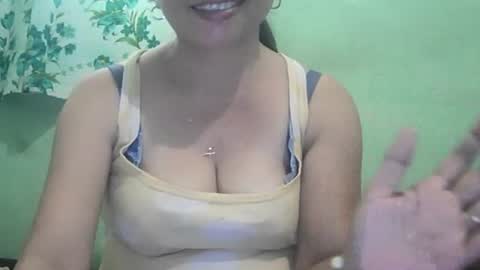 Snapshot of hazeldhane chatting on 06/23/26, 06:44 hazeldhane online show from 06/23/26, 06:44