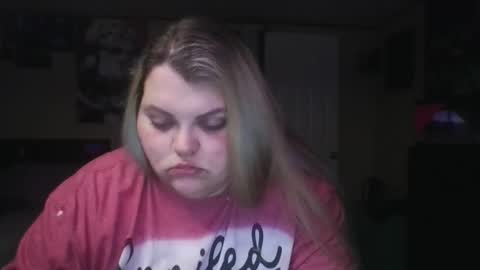 Snapshot of hazeleyez97 chatting on 09/18/25, 01:46 Hazeleyez97 online show from 09/18/25, 01:46