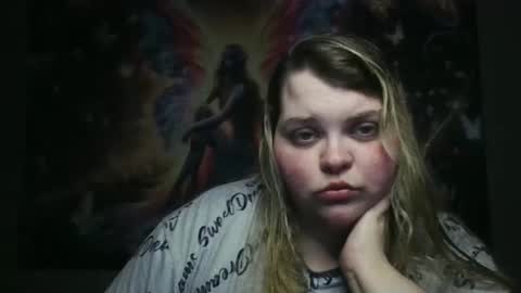 Snapshot of hazeleyez97 chatting on 01/06/26, 06:06 Hazeleyez97 online show from 01/06/26, 06:06