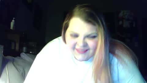 Snapshot of hazeleyez97 chatting on 04/12/26, 06:29 Hazeleyez97 online show from 04/12/26, 06:29