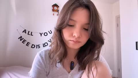 Snapshot of hazelhartshorn chatting on 05/02/26, 09:47 Kira online show from 05/02/26, 09:47