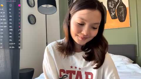 Kira online show from 06/28/26, 02:34
