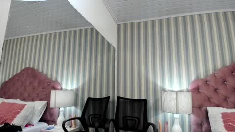 Snapshot of hazelmoret chatting on 02/24/25, 12:16 HazelMoret online show from 02/24/25, 12:16