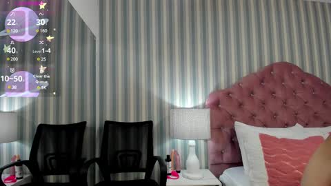 Snapshot of hazelmoret chatting on 03/04/25, 11:51 HazelMoret online show from 03/04/25, 11:51