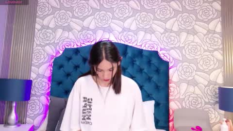 Snapshot of hazelmoret chatting on 02/11/26, 03:11 HazelMoret online show from 02/11/26, 03:11