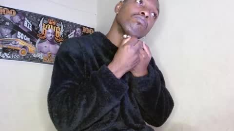 Snapshot of hazlan_420 chatting on 09/27/25, 11:37 hazlan_420 online show from 09/27/25, 11:37