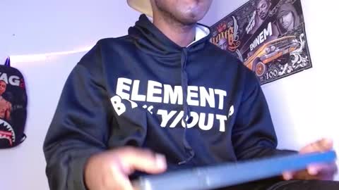 Snapshot of hazlan_420 chatting on 03/14/26, 11:15 hazlan_420 online show from 03/14/26, 11:15