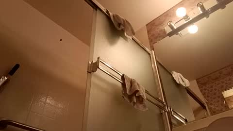 hbdj2164 online show from 01/24/25, 09:17