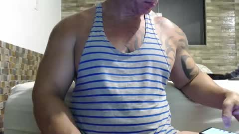 Snapshot of healedcarioca chatting on 01/16/26, 01:31 Brazilian bigdick online show from 01/16/26, 01:31