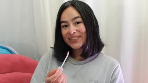 Snapshot of hearmymoans_18 chatting on 02/09/26, 10:52 hearmymoans_18 online show from 02/09/26, 10:52