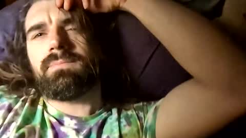 Snapshot of hearthero3 chatting on 03/05/26, 10:11 Dejesus online show from 03/05/26, 10:11