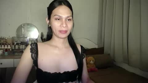 Snapshot of heather_bbyy chatting on 10/23/25, 07:23 heather_bbyy online show from 10/23/25, 07:23
