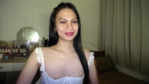 Snapshot of heather_bbyy chatting on 11/14/25, 07:56 heather_bbyy online show from 11/14/25, 07:56
