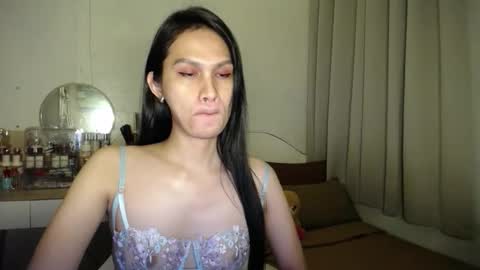 Snapshot of heather_bbyy chatting on 11/19/25, 07:58 heather_bbyy online show from 11/19/25, 07:58