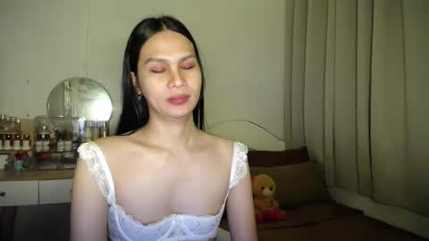 Snapshot of heather_bbyy chatting on 11/22/25, 08:19 heather_bbyy online show from 11/22/25, 08:19