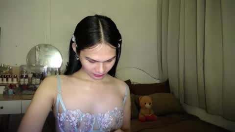 Snapshot of heather_bbyy chatting on 11/24/25, 08:41 heather_bbyy online show from 11/24/25, 08:41