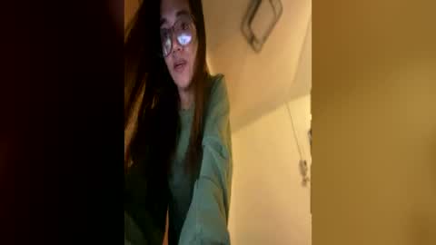 Snapshot of heather_winter chatting on 06/16/26, 01:58 HEATHER online show from 06/16/26, 01:58