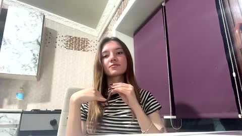 Snapshot of heatherwillman chatting on 03/14/26, 02:55 Lili online show from 03/14/26, 02:55