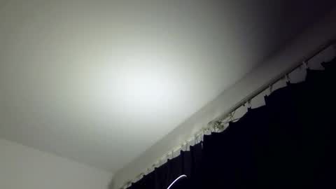 Snapshot of heatwavee chatting on 01/19/26, 12:09 heatwavee online show from 01/19/26, 12:09