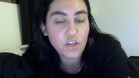 Snapshot of heatwavee chatting on 03/05/26, 03:19 heatwavee online show from 03/05/26, 03:19