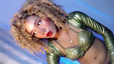 Snapshot of heavenly_abby chatting on 03/10/25, 01:10 heavenly_abby online show from 03/10/25, 01:10