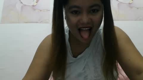 heavenlyeyes69 online show from 12/19/24, 08:34