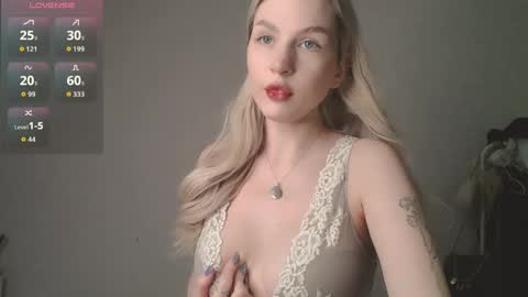 Akemi instinthemoodforlooove online show from 04/10/26, 07:40