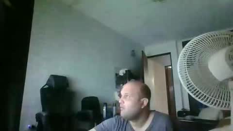 Snapshot of heavy_rebellxc chatting on 01/17/26, 06:44 Heavy Rebell online show from 01/17/26, 06:44