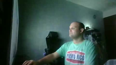 Snapshot of heavy_rebellxc chatting on 02/13/26, 07:04 Heavy Rebell online show from 02/13/26, 07:04